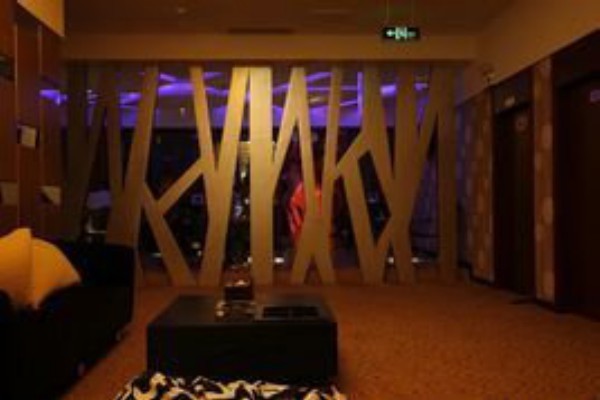 悠然成都河畔，喝茶养生好时光(成都市域铁路s)